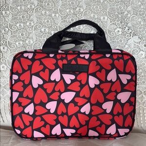 NWT Rachel Roy Red Pink Heart Pattern hanging valet cosmetic travel case Bag zip